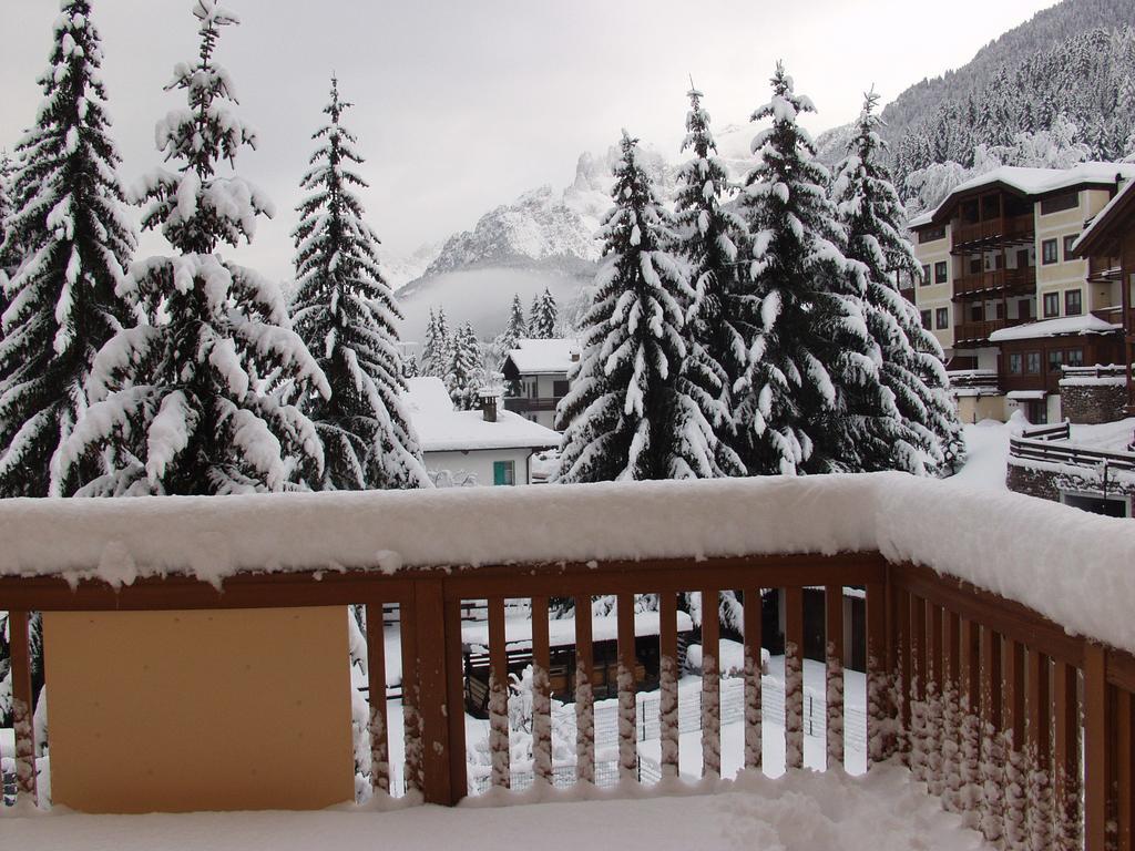 Relais San Giusto Hotel Campitello di Fassa Kültér fotó