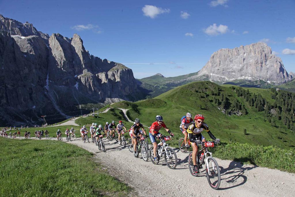 Relais San Giusto Hotel Campitello di Fassa Kültér fotó