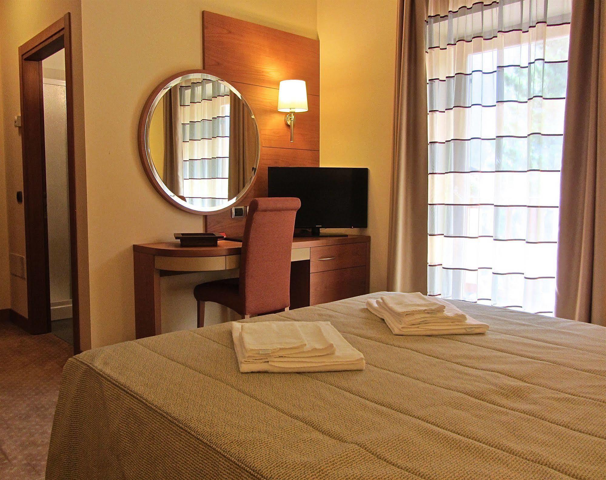 Relais San Giusto Hotel Campitello di Fassa Kültér fotó